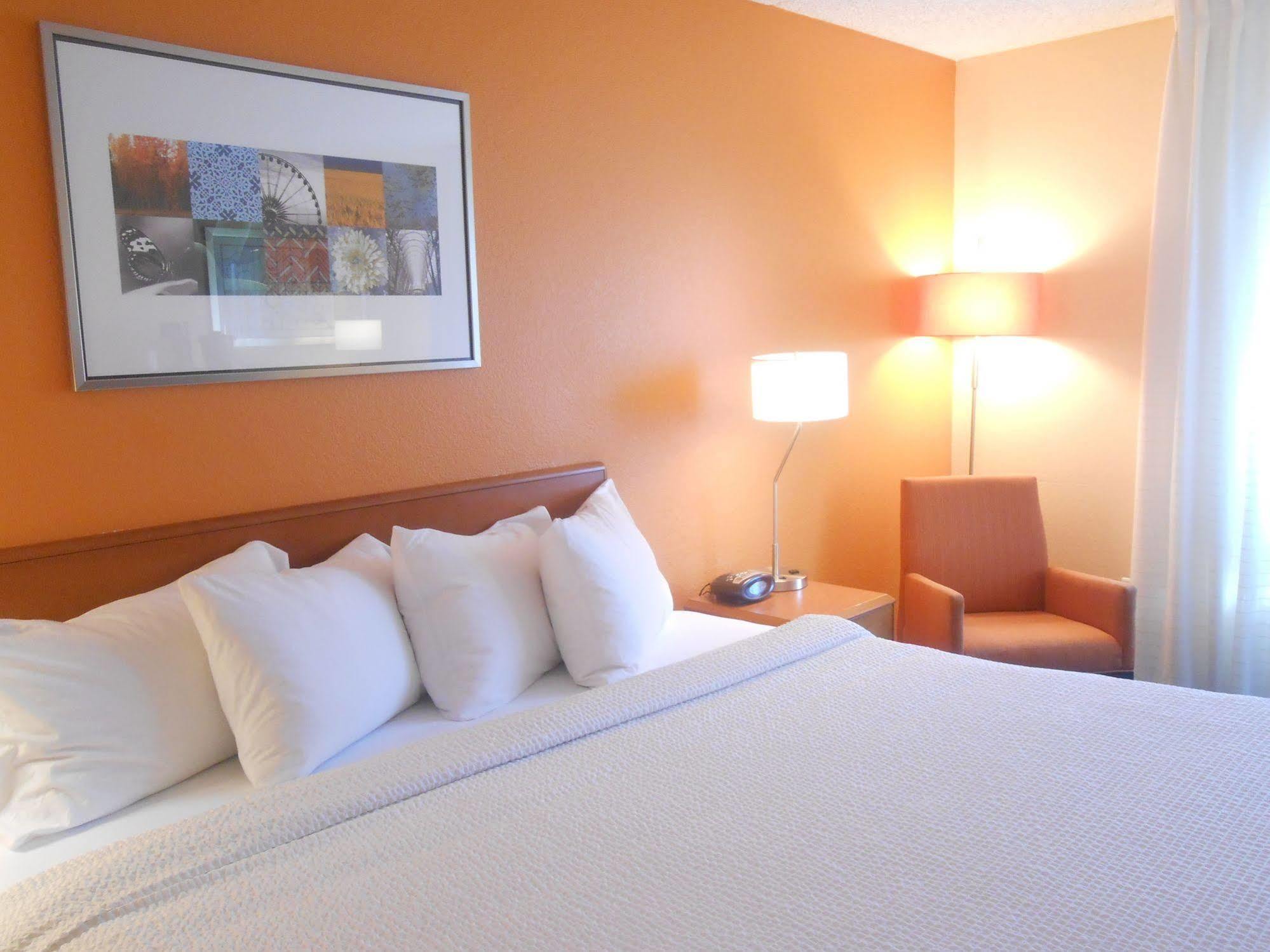 Holiday Inn Express & Suites Phoenix - Mesa West, An Ihg Hotel Zewnętrze zdjęcie